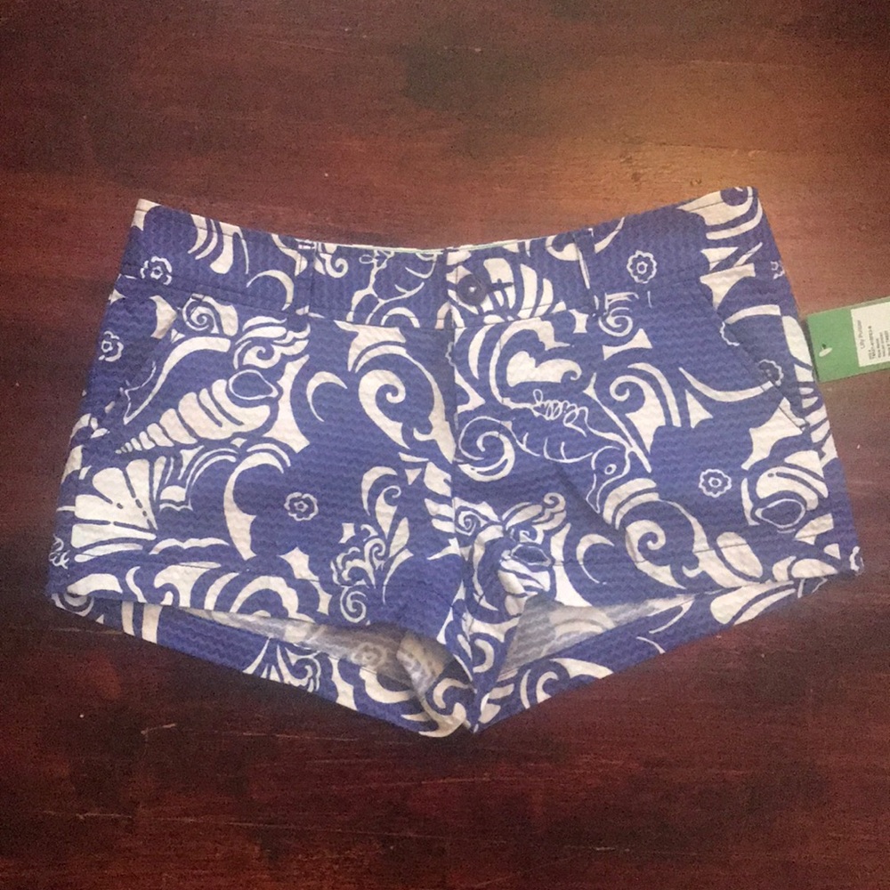 Lilly Pulitzer Walsh short